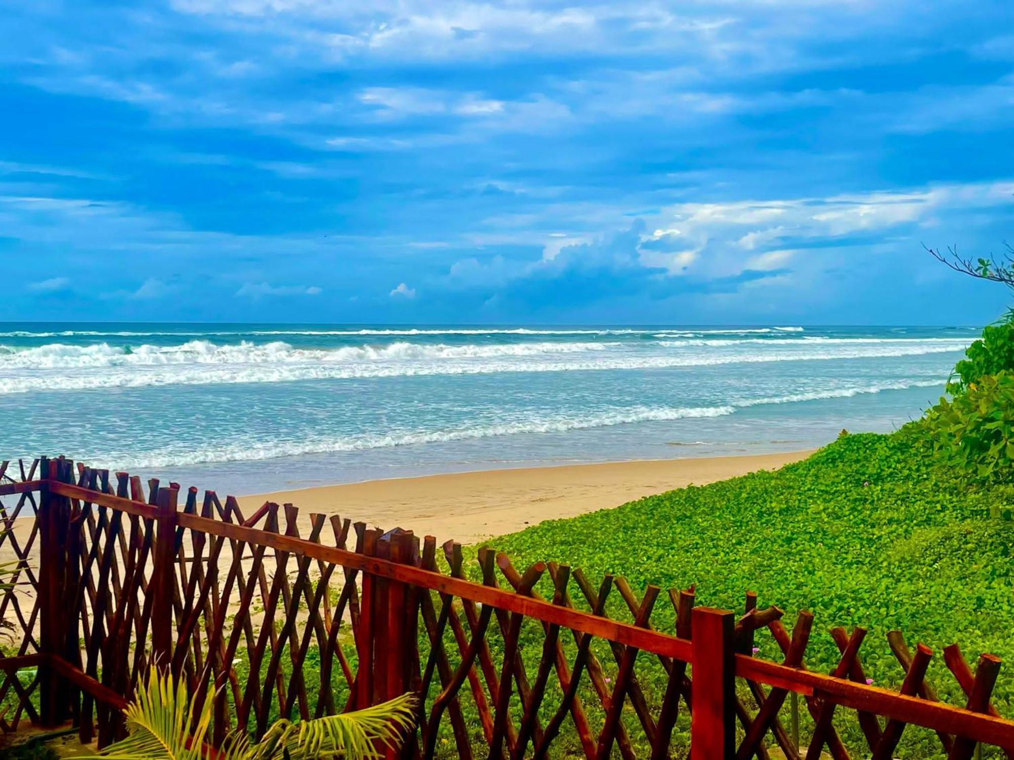 Amaya Beach Hotel Dikwella Екстер'єр фото